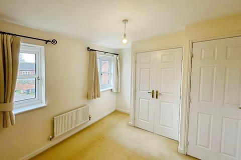2 bedroom terraced house to rent, Wilson Road, Stratford-upon-Avon