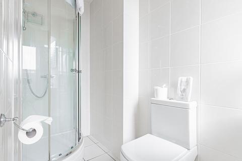 undefined, ENSUITE ROOMS TO RENT - ALL BILLS INCLUDED -  BH2