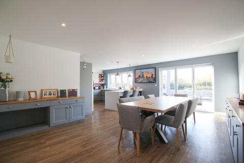 undefined, Arthur Road, Wokingham, RG41