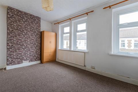 undefined, Railway Street, Cardiff CF24