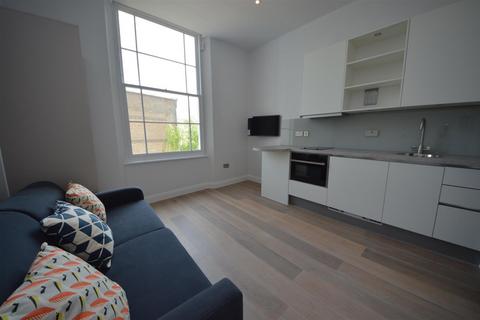 Studio to rent, College Crescent, Swiss Cottage NW3