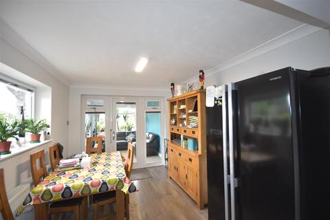 undefined, Reedness, Goole