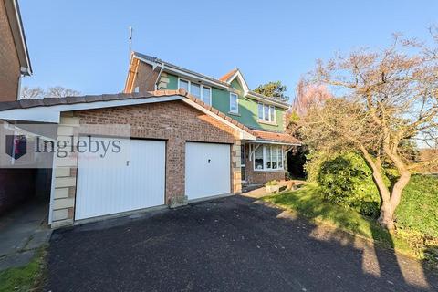 4 bedroom detached house for sale, Bluebell Way, Skelton-In-Cleveland