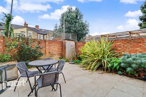 3 bedroom semi-detached house for sale, Gordon Road, Barking