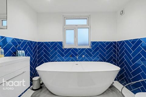 3 bedroom semi-detached house for sale, Gordon Road, Barking