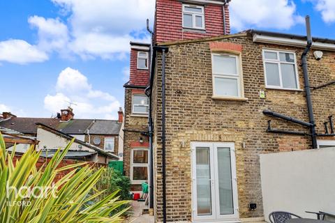 3 bedroom semi-detached house for sale, Gordon Road, Barking