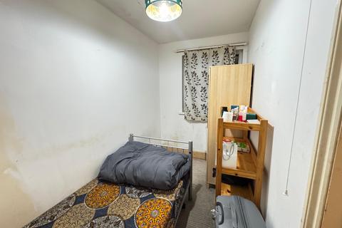 undefined, Tokyngton Avenue, Wembley HA9