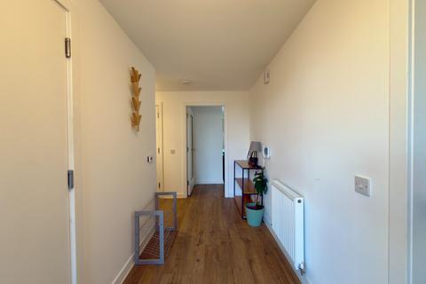 2 bedroom flat to rent, Shrubhill Walk, Edinburgh, EH7
