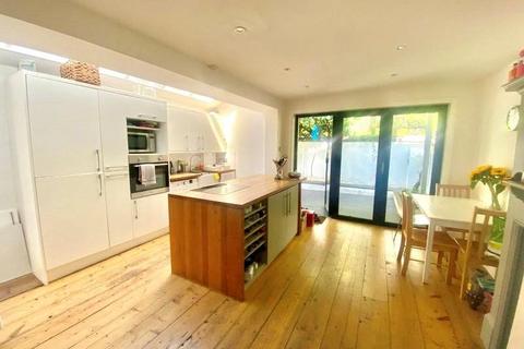undefined, Claxton Grove, London