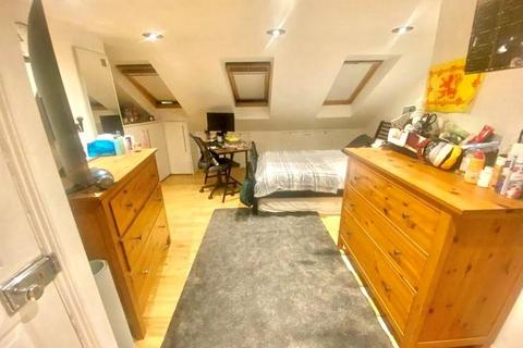 undefined, Claxton Grove, London