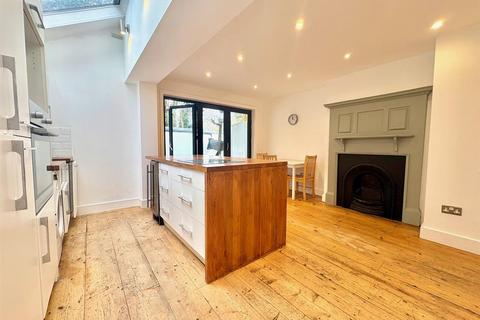 undefined, Claxton Grove, London