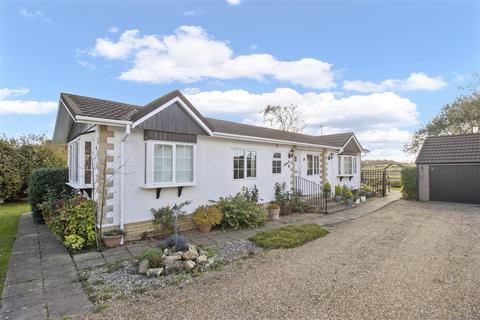 3 bedroom park home for sale, Deanland Wood Park, Golden Cross, Hailsham