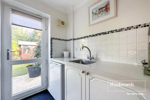 4 bedroom detached house for sale, Dymewood Road, Wimborne BH21