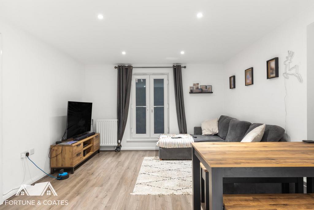 Newland Avenue 8.jpg