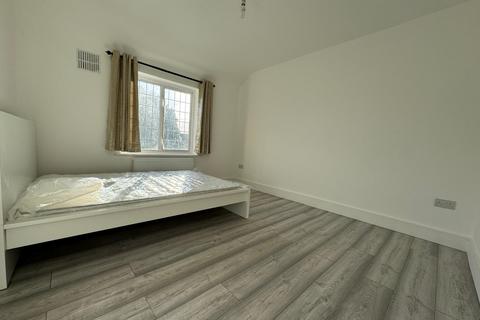 undefined, ROSEDALE ROAD RM9