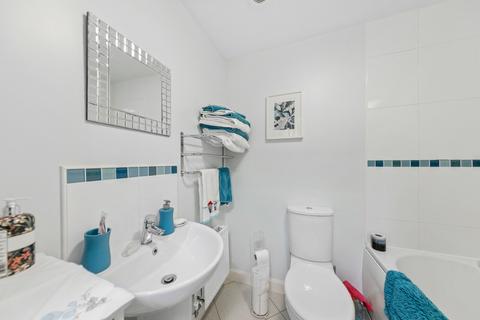 3 bedroom semi-detached house for sale, Fairmont Drive, Great Sankey, WA5