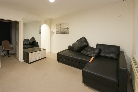 undefined, Fitzilian Avenue, Romford RM3