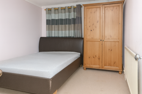undefined, Fitzilian Avenue, Romford RM3