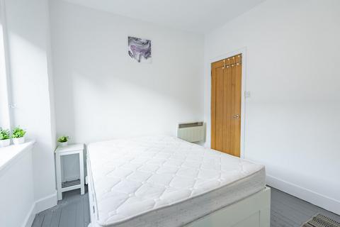 undefined, George Street, Aberdeen, AB25