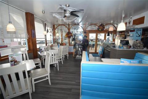 Retail property (high street) for sale, 6 South Cliff Rd Bridlington YO15 3AT