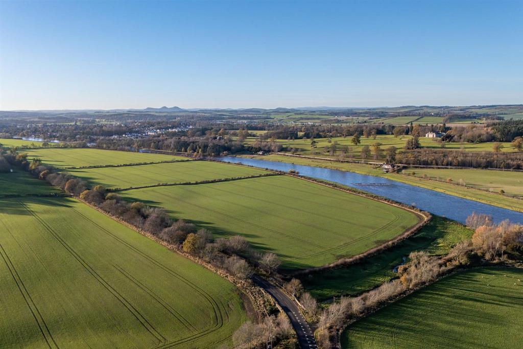 Strawberry bank sprouston-24.jpg
