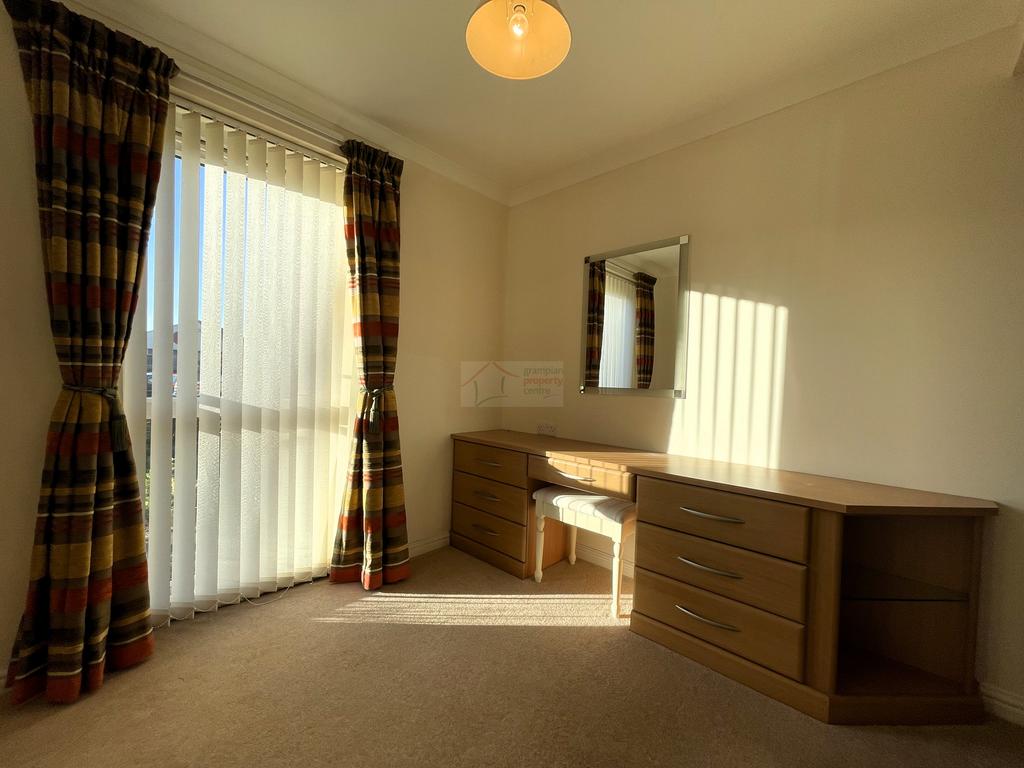 Dressing Room b.JPG