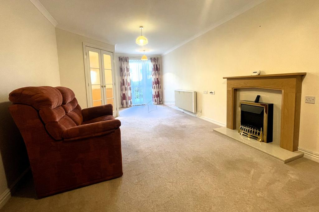 Lounge a.JPG