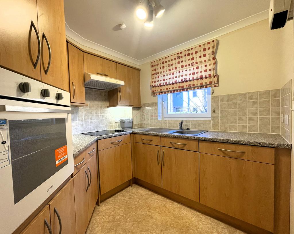 Kitchen a.JPG