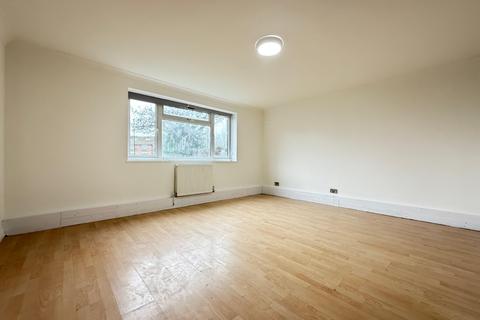 undefined, Jersey Road, Hounslow TW3