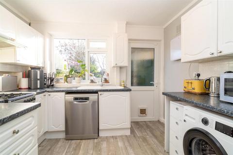 3 bedroom terraced house for sale, Winstre Road, Borehamwood WD6