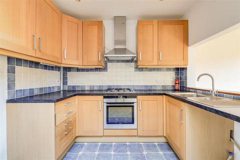 2 bedroom terraced house for sale, Malta Road, Cambridge CB1