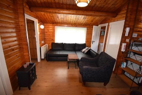 2 bedroom property for sale, Ring Road Round Trawsfynydd Holiday Village, Bronaber