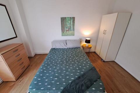 3 bedroom house to rent, West Ham, London E15