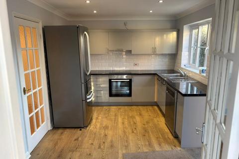 undefined, Lewis Close, Hopton, IP22