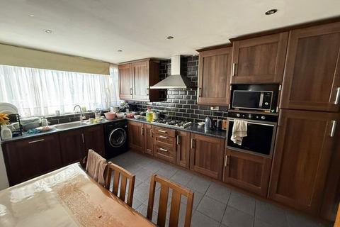 undefined, Oval, London SW8