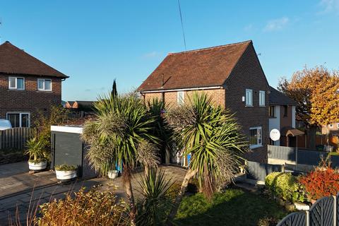 Seaton Crescent, Sheffield, S2