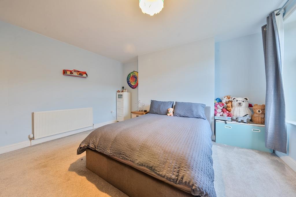 Bedroom 1 - Master