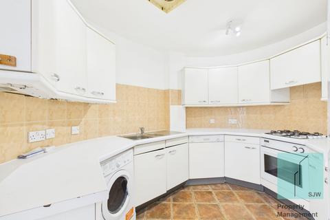 2 bedroom flat to rent, Coral Row, London SW11