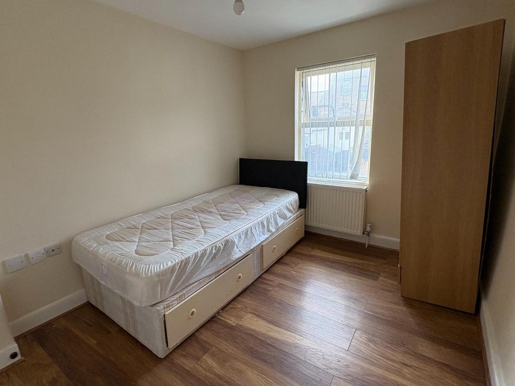 Bedroom 2.jpeg