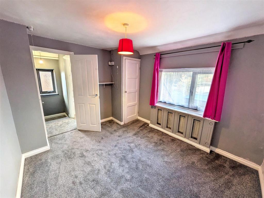 Bedroom 2.jpg