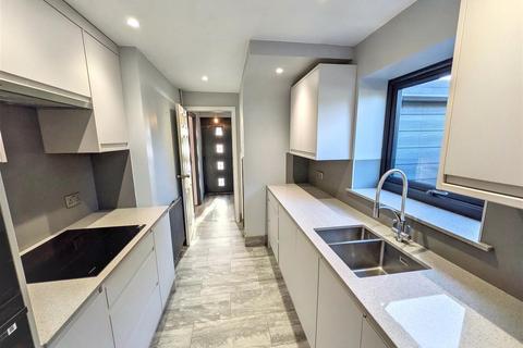 2 bedroom end of terrace house for sale, Foundry Road, Yapton