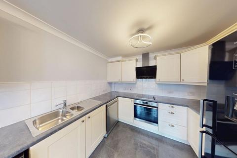 4 bedroom property to rent, Anderby Walk, Westhoughton, BL5