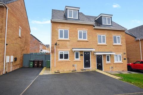 Needle Close, Wakefield, West Yorkshire