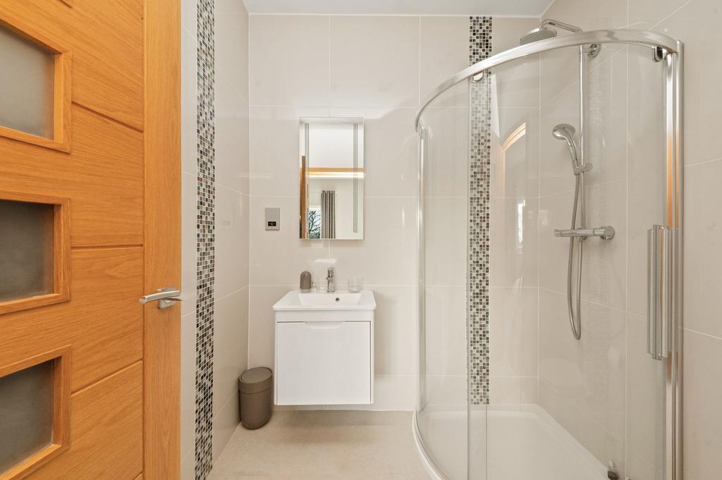 Bedroom three en suite