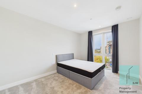 3 bedroom flat to rent, Townsend Road, London SE3