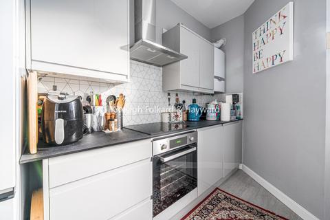 2 bedroom flat to rent, Alexandra Park Road, Alexandra Park, London, N22