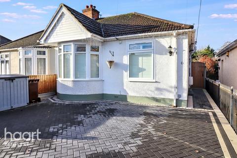 2 bedroom semi-detached bungalow for sale, Southfield Drive, Benfleet
