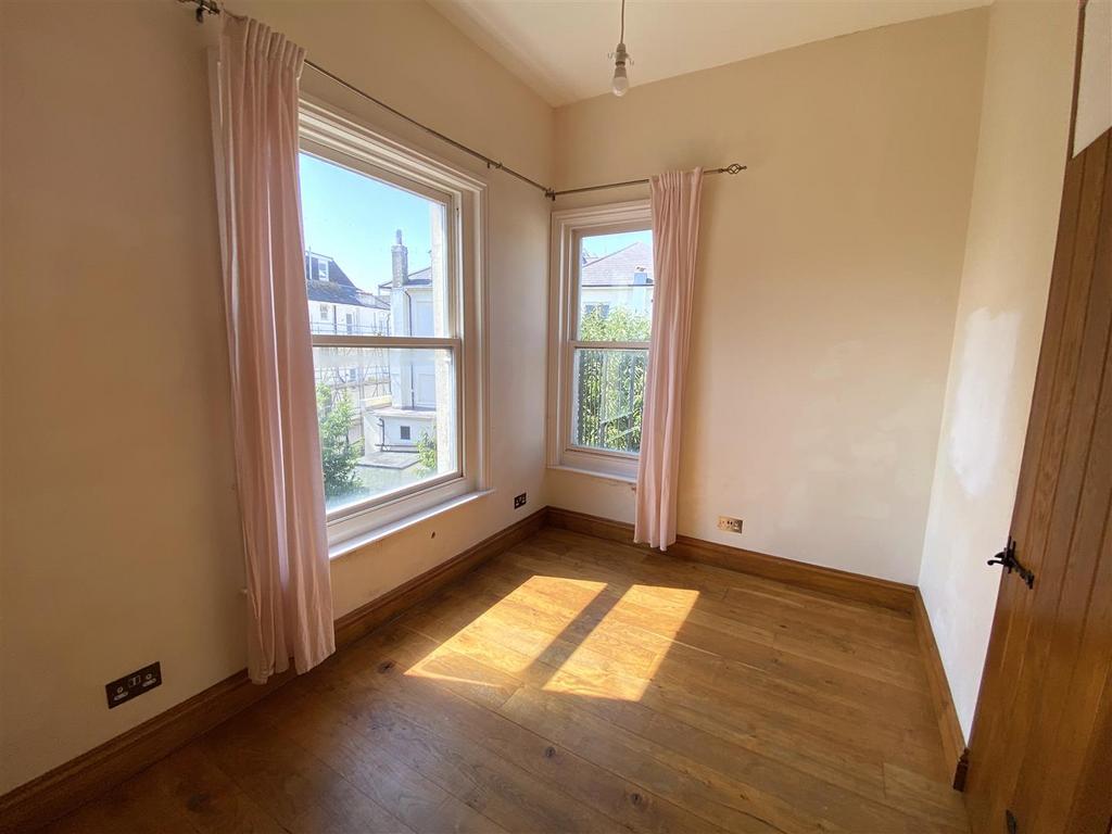 Bedroom 2.jpg