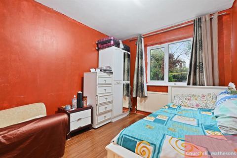 undefined, Avenue Road, London