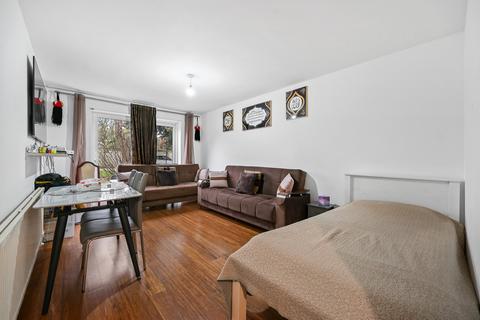 2 bedroom flat for sale, 117 Avenue Road, London, W3 8
